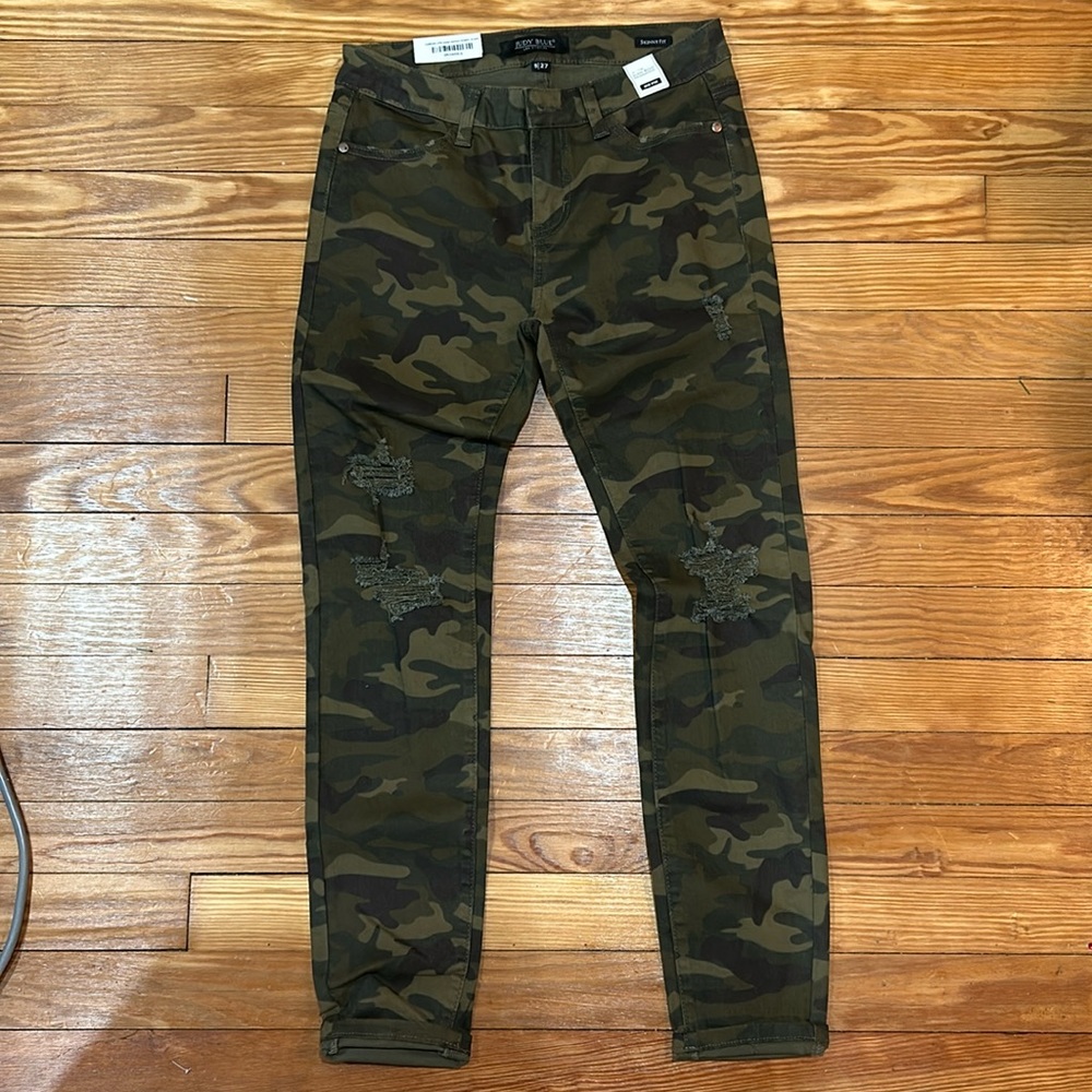 Judy blue camouflage print ripped skinny jeans mid rise
